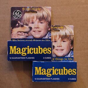 Vintage GE Magicubes 5 Cubes, 20 flashes